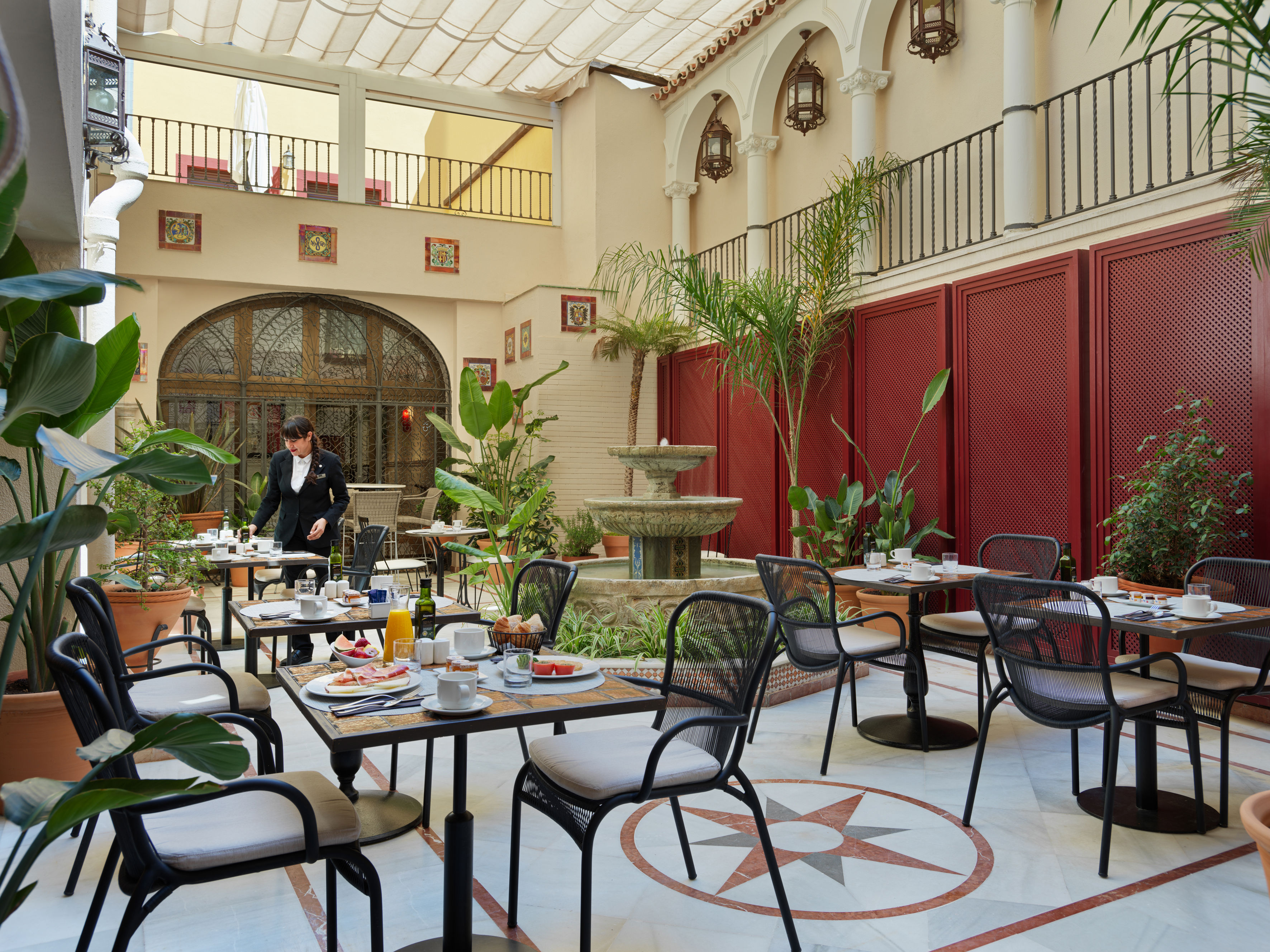 H10 Corregidor Boutique Hotel