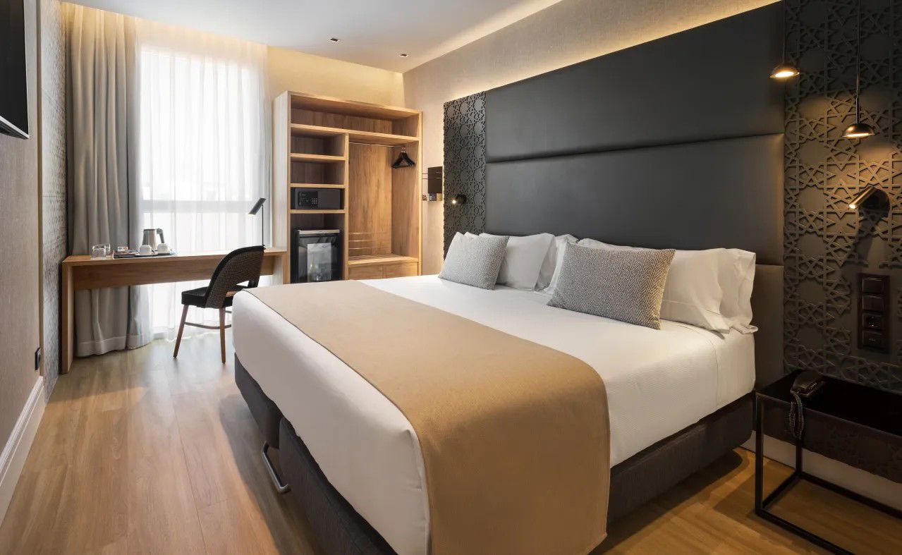 Hotel Catalonia Giralda