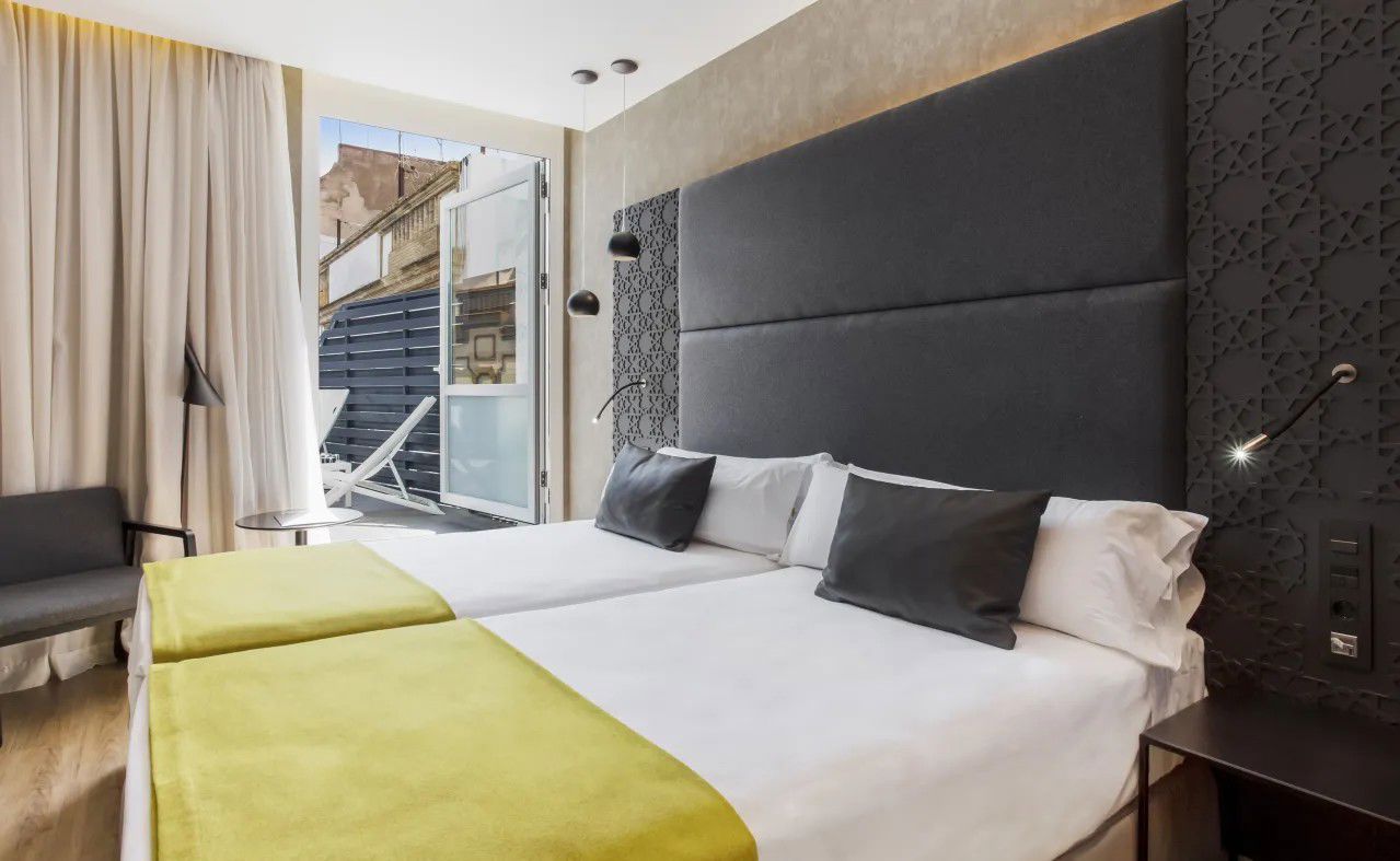 Hotel Catalonia Giralda