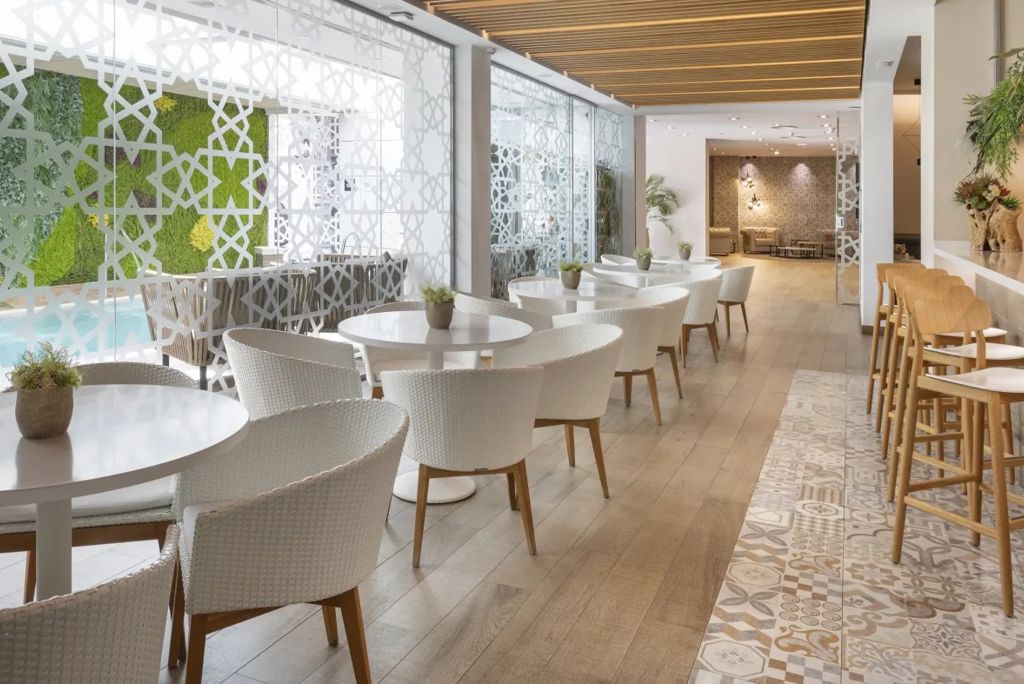 Hotel Catalonia Giralda