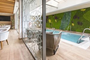 Hotel Catalonia Giralda