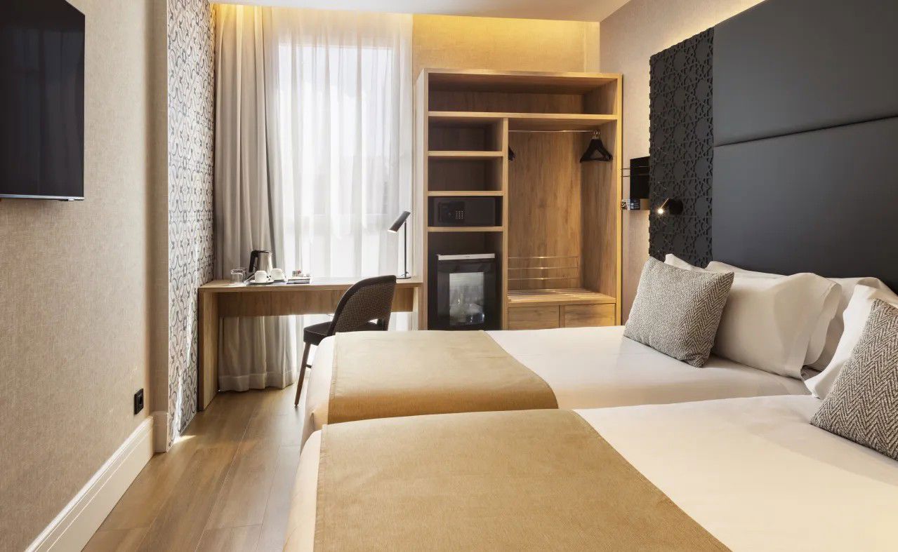 Hotel Catalonia Giralda