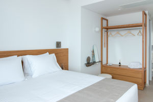Plethora Suites