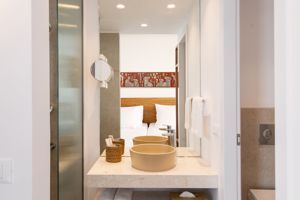 Plethora Suites