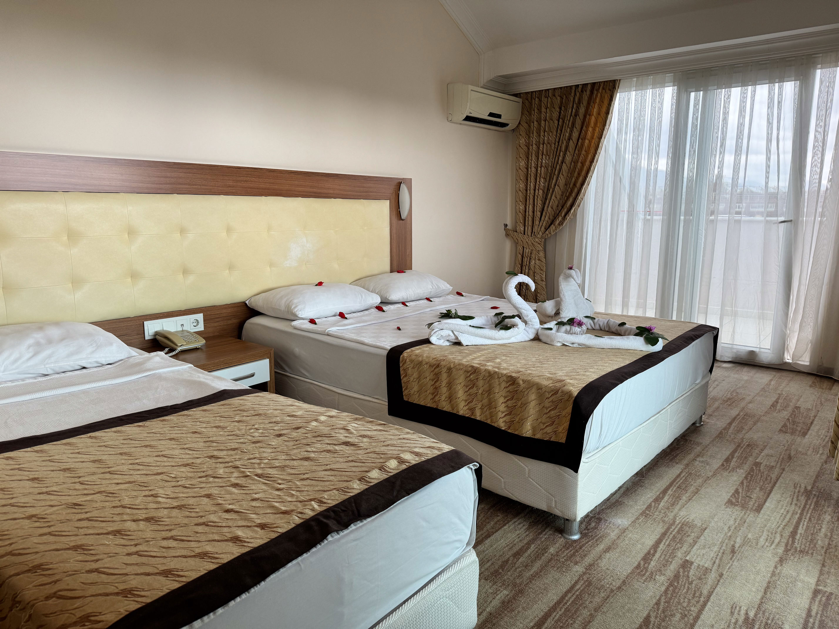 Mitos Apart Hotel