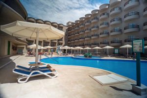Serano Club