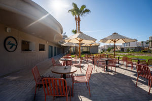 Serano Club