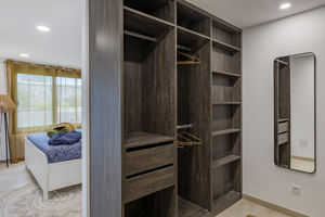Aquarius Apartments