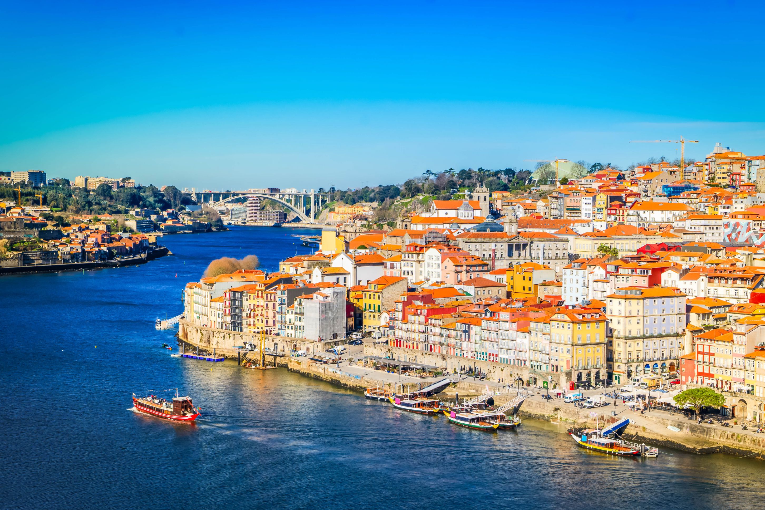 Fly & Drive Heart of Portugal 4*
