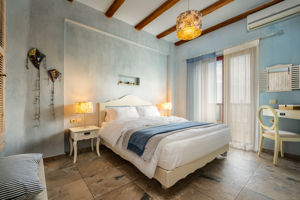 Amorosa Villas