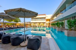 White Olive Premium Hotel
