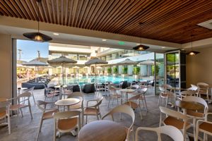 White Olive Premium Hotel