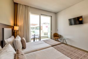 White Olive Premium Hotel