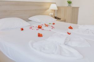 Apollon Hotel