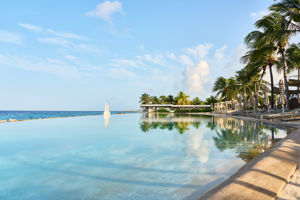 Papagayo Beach Resort