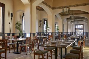 Safari restaurant