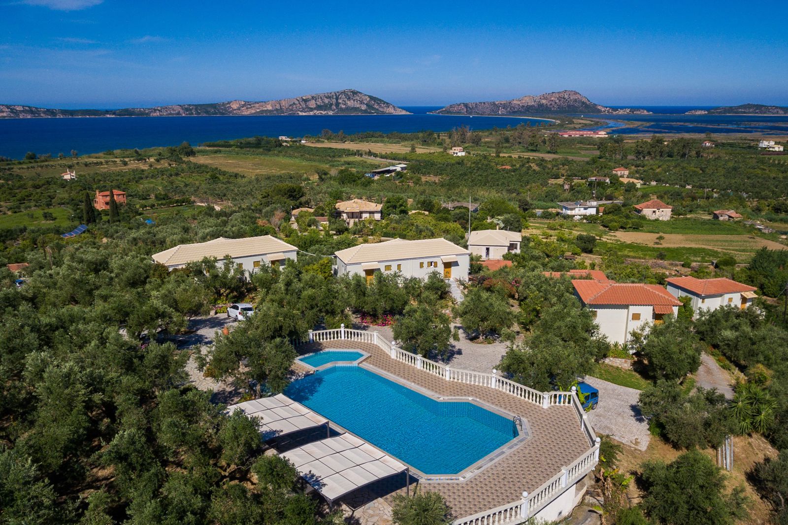 Thanos Village, Gialova, GR