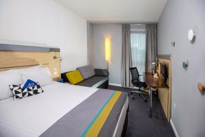 Holiday Inn Express Hull City Centre - incl. voetbalticket