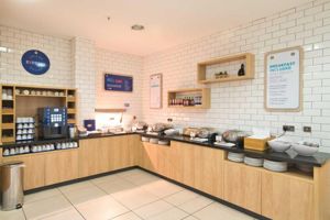 Holiday Inn Express Hull City Centre - incl. voetbalticket