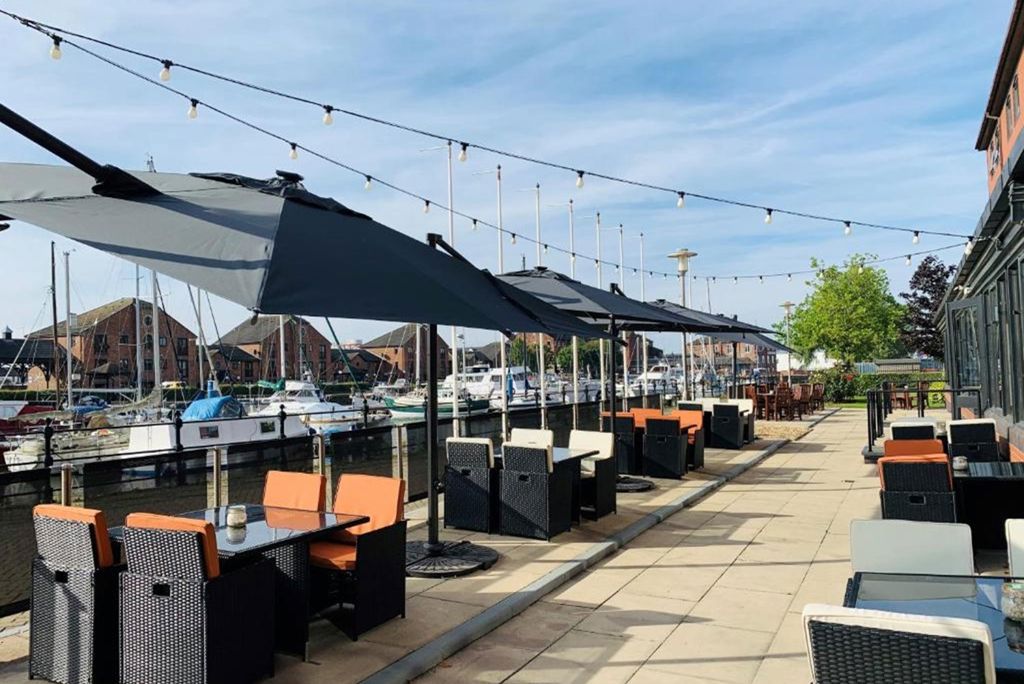Holiday Inn Hull Marina - incl. voetbalticket