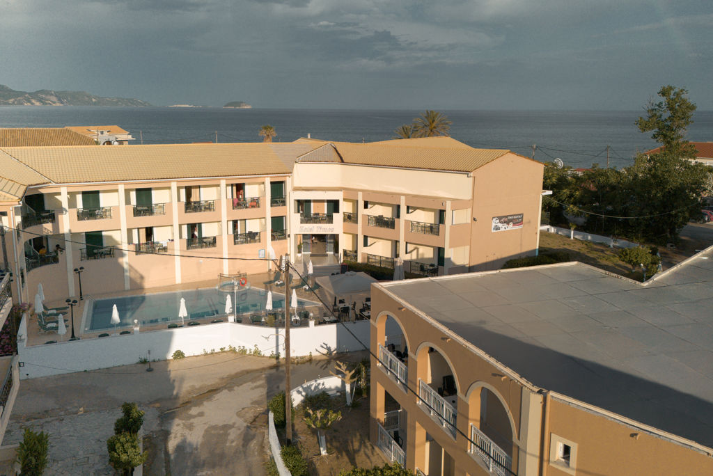 Timos Hotel