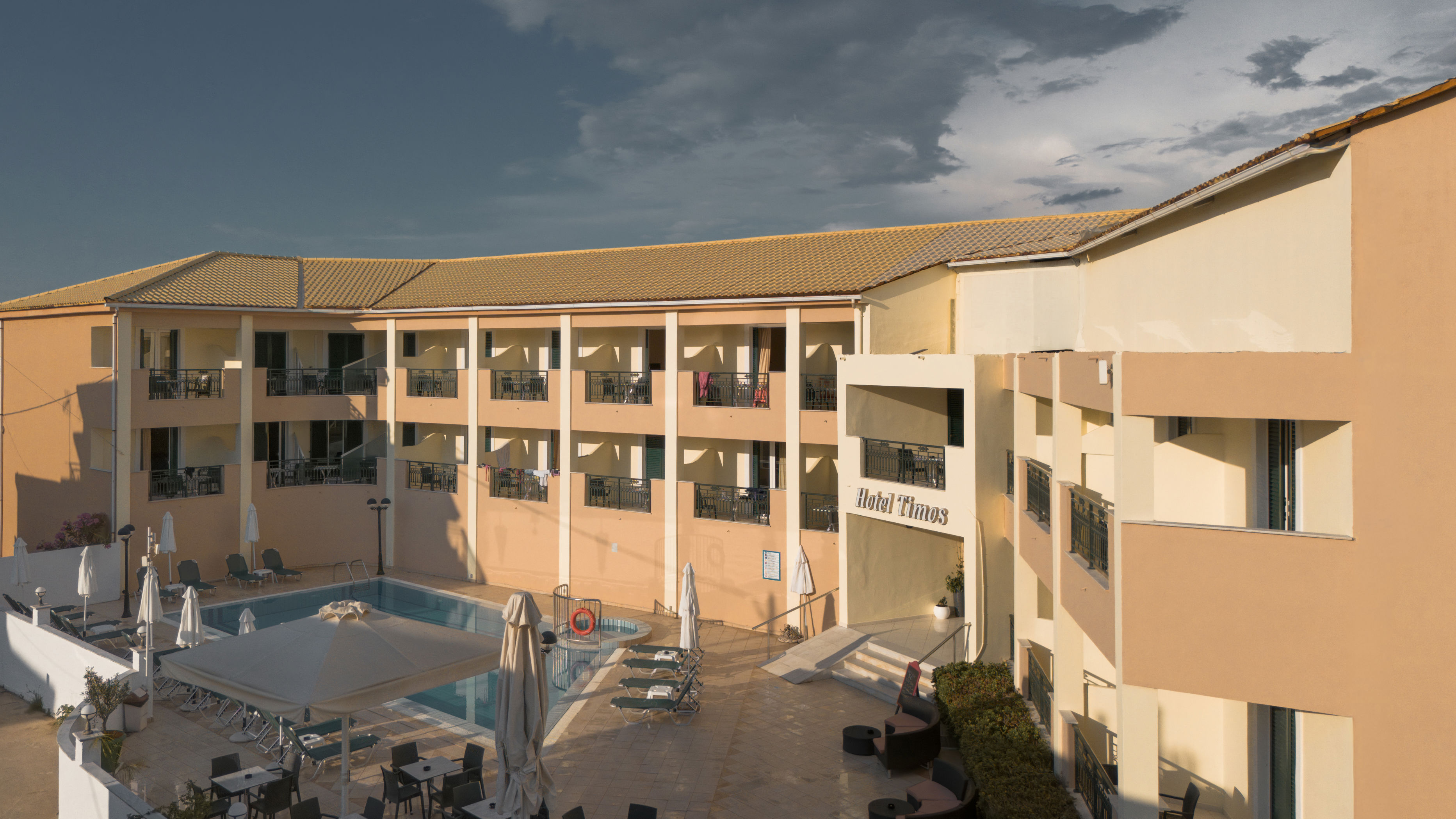 Timos Hotel