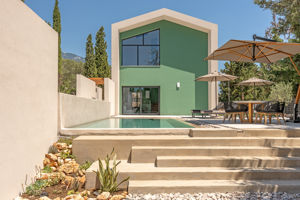 Black Mountain Villas
