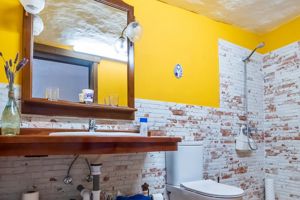 Woonvoorbeeld 3-kamerbungalow Cave House