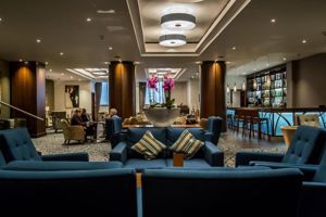 Lounge bar