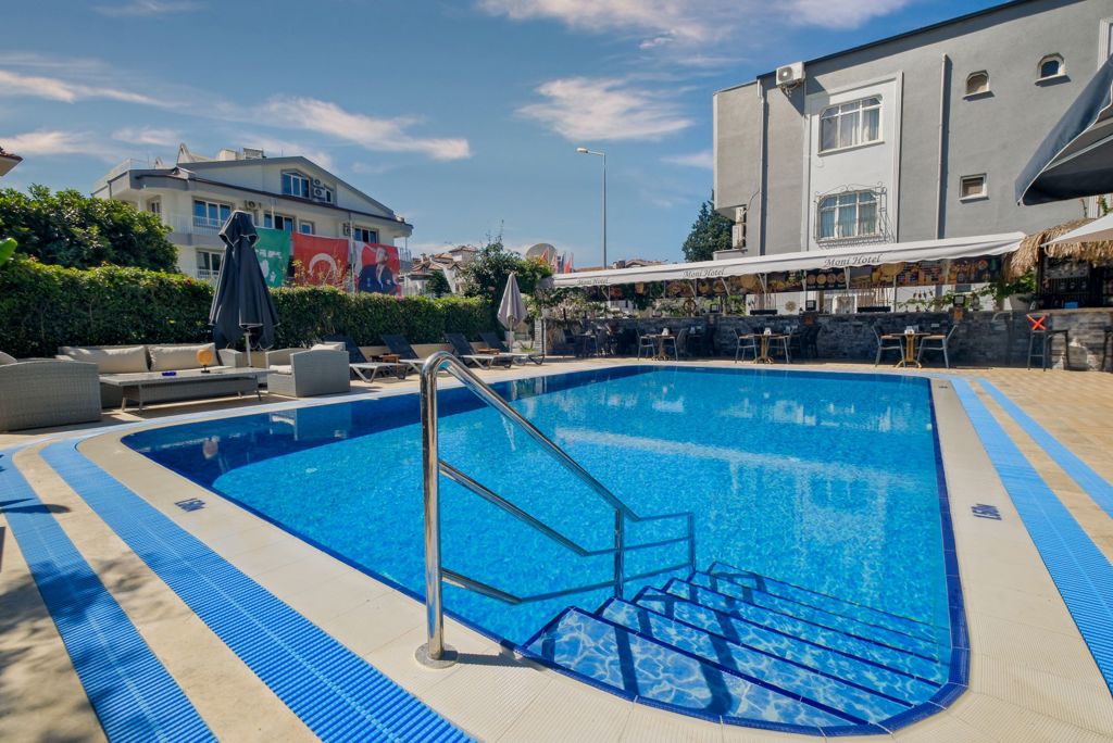 Moni Hotel