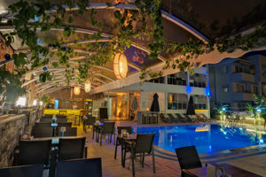 Moni Hotel