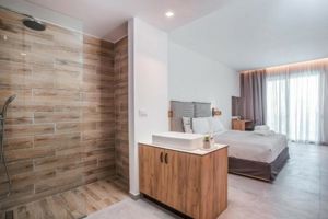 Terra Pietra Villas & Suites