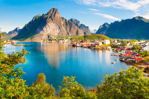 Middernachtzon cruise met Hurtigruten incl. vlucht