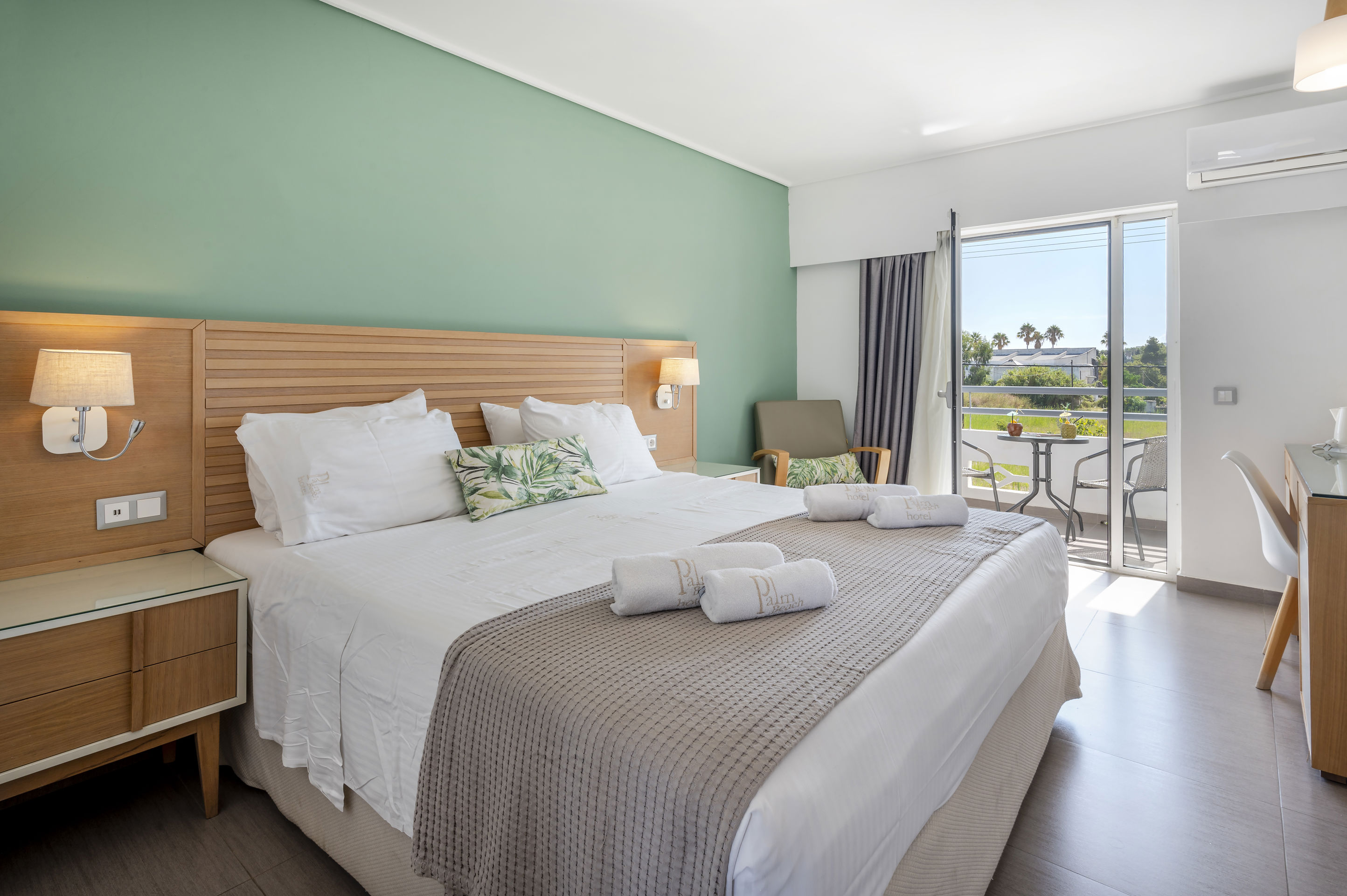 Palm Beach Hotel