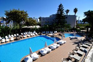 Palm Beach Hotel