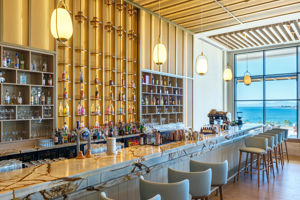 Lobby Lounge Bar & Terrace
