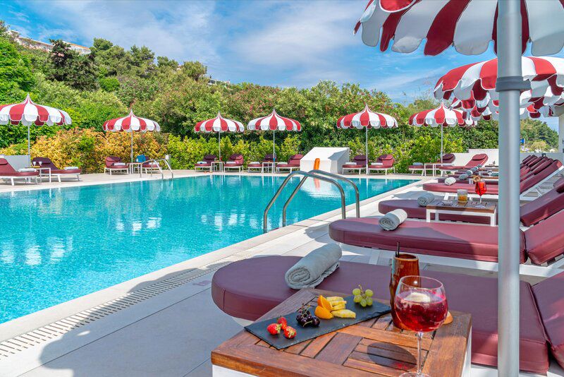 Ammon Zeus Luxury Beach