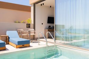 Este Elegant Suites & Villas
