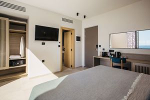 Este Elegant Suites & Villas