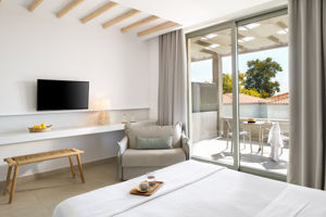 Cavo Delea Villas & Suites