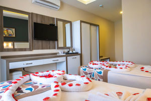 Acar Hotel
