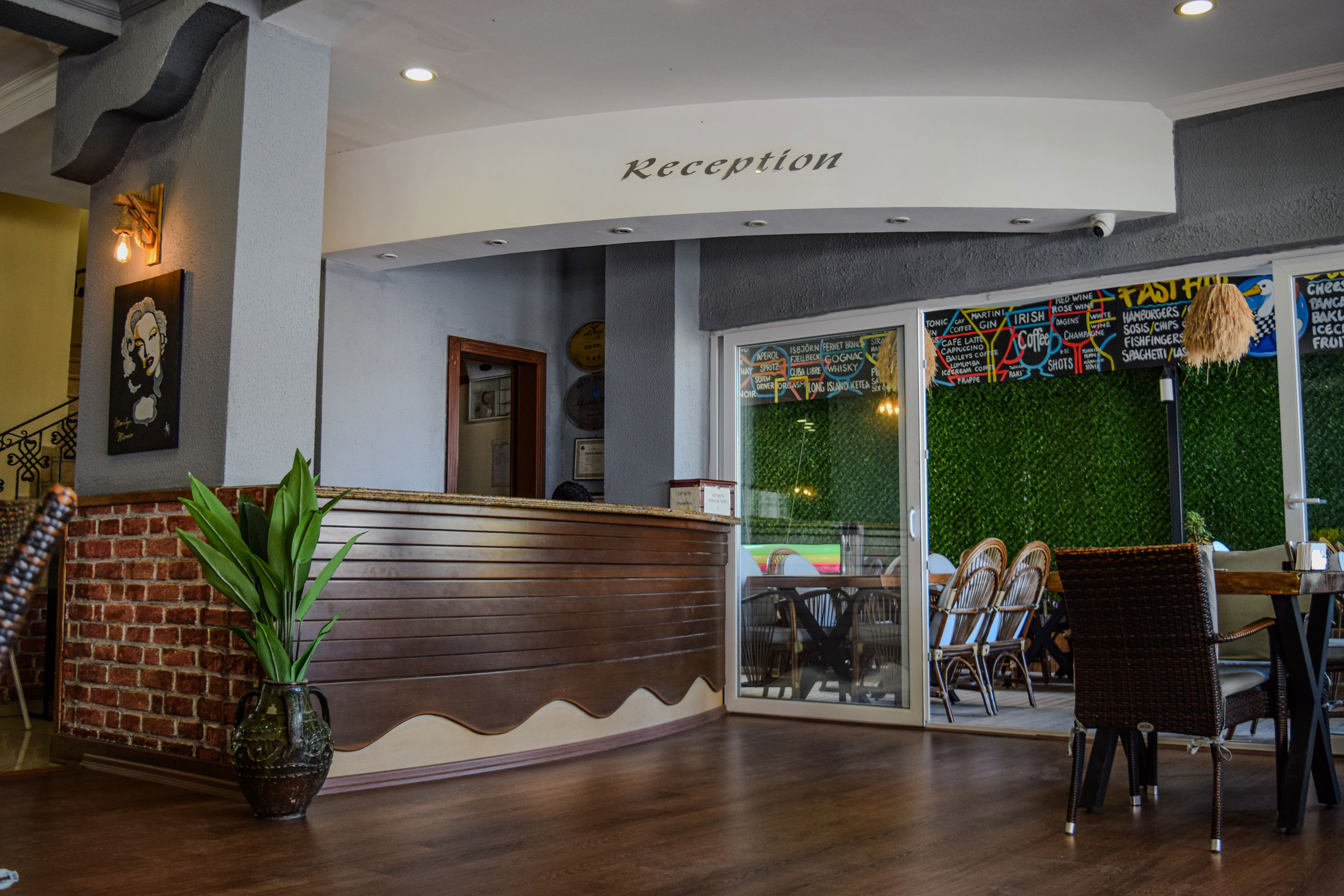 Alin Hotel