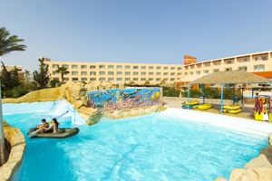 Titanic Resort & Aqua Park