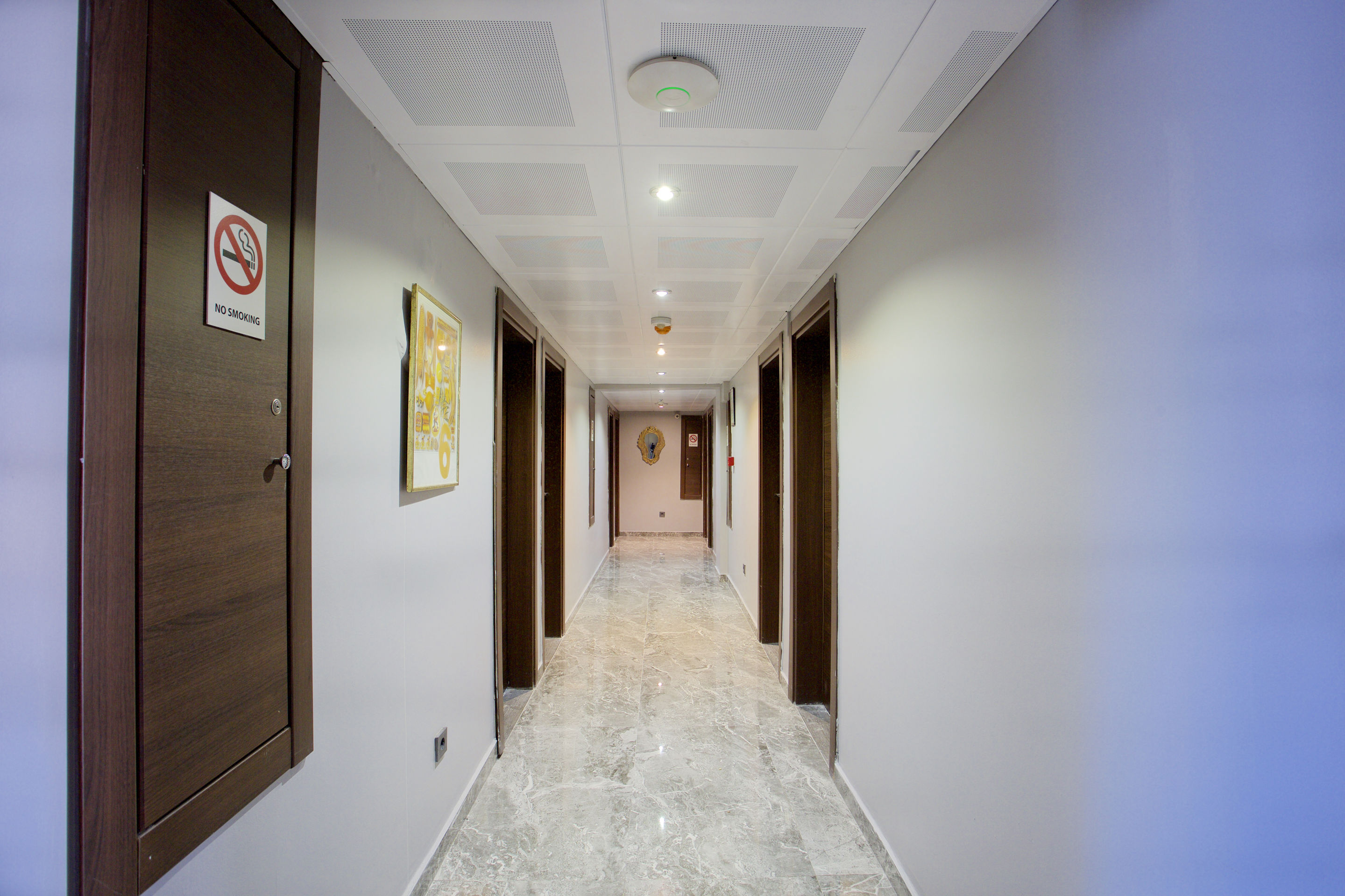 Grand Ant Hotel