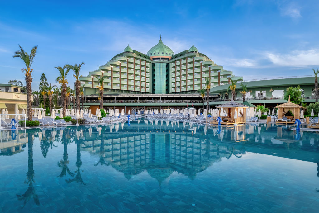 Delphin Palace