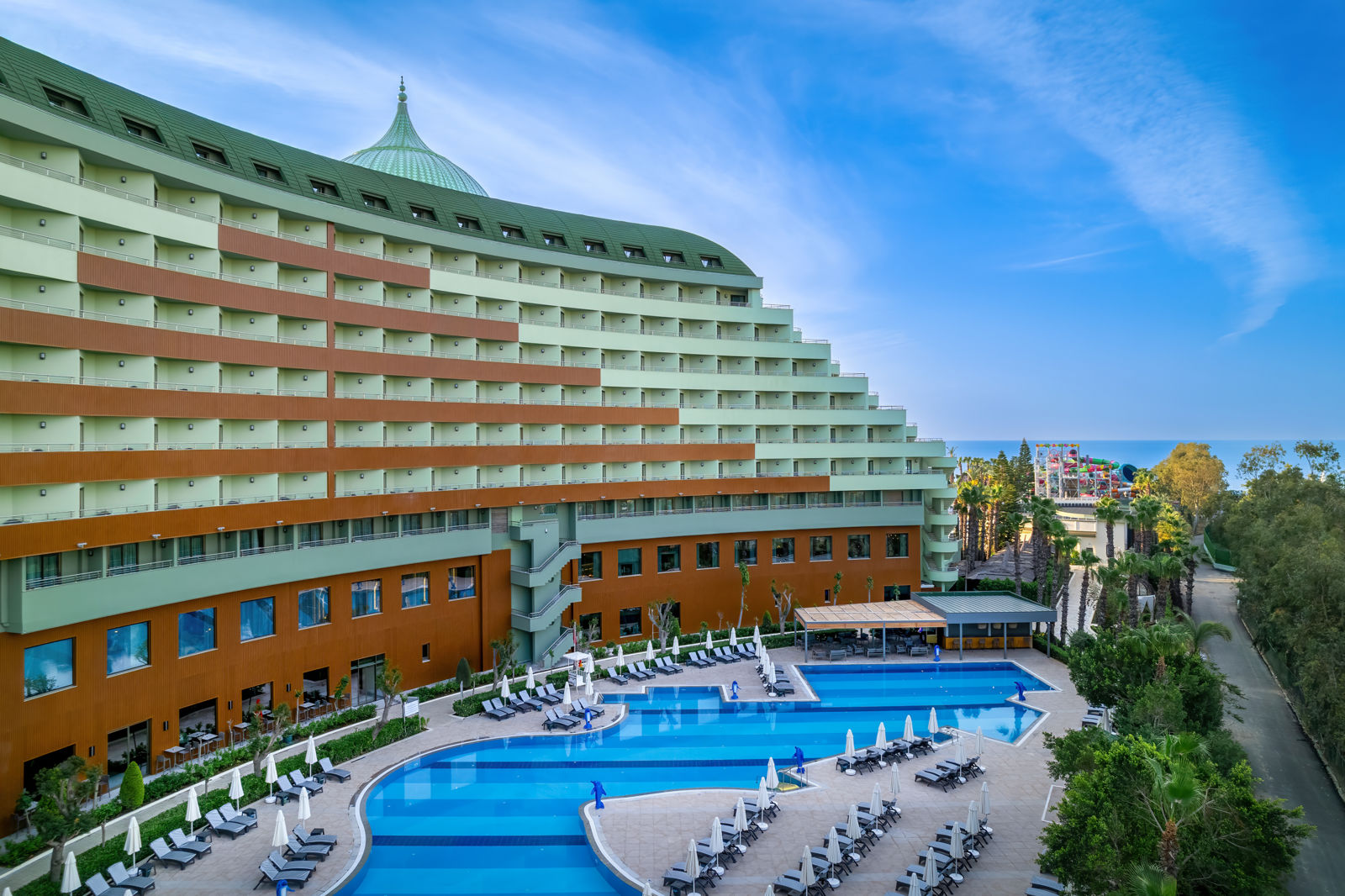 Delphin Palace slide 3
