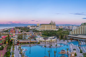 Delphin Palace