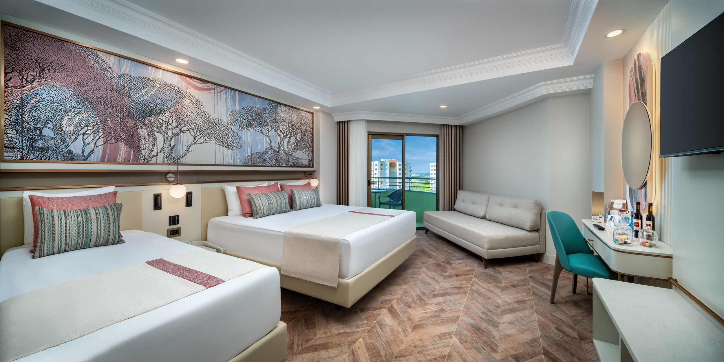 Delphin Palace