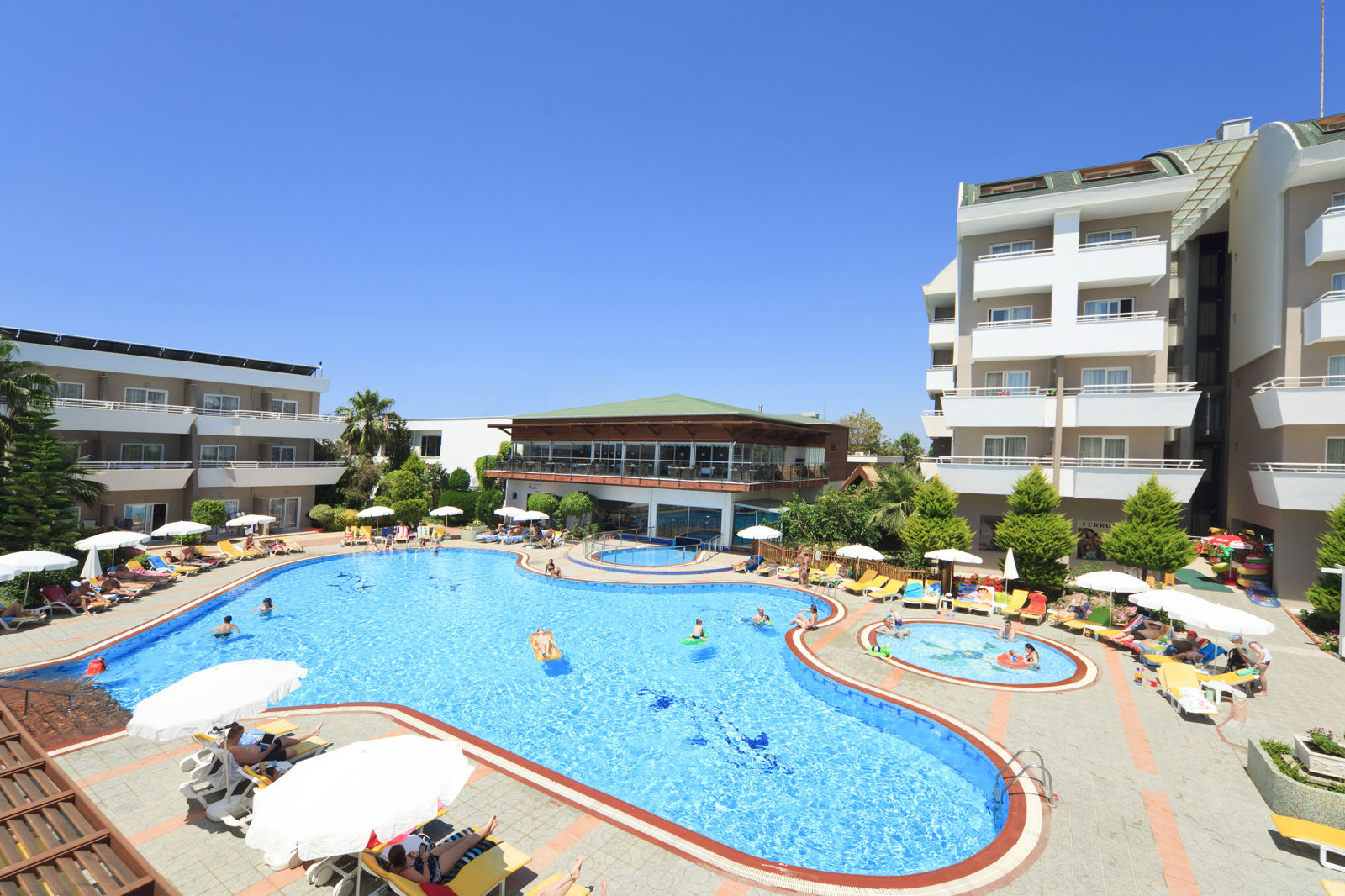 Club Mermaid Village billede 2