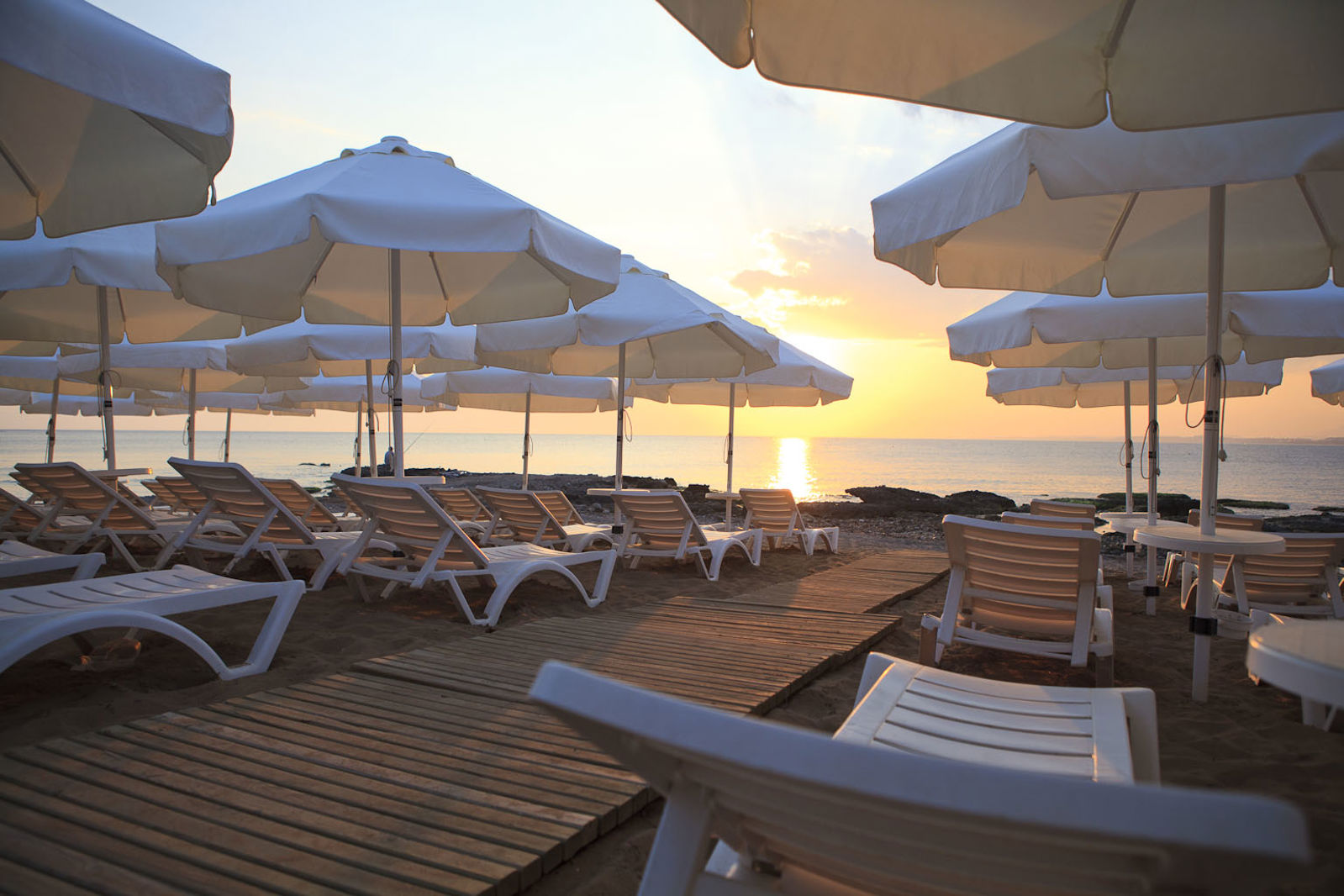 Can Garden Beach slide 4